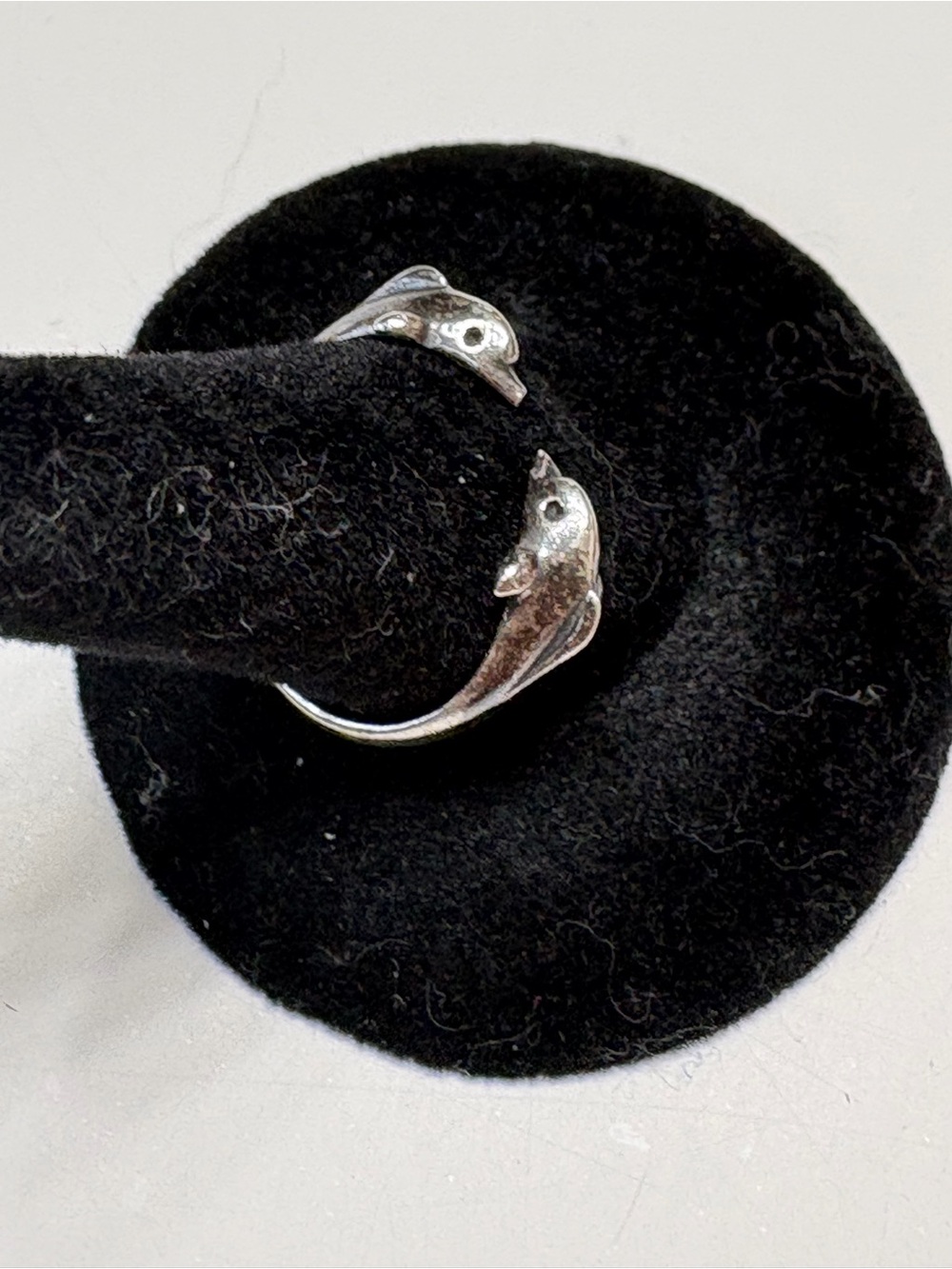 Sterling Silver Dolphin Open Ring - Elegant Women’s Accessory size 6 1/2. A5